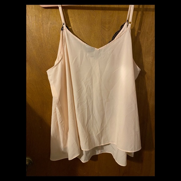 Torrid size 2 lace tank - Picture 3 of 3